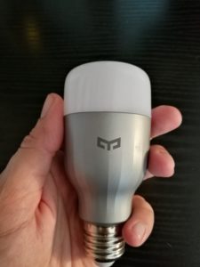Xiaomi Yeelight RGBW : notre test de l'ampoule connectée à 18€